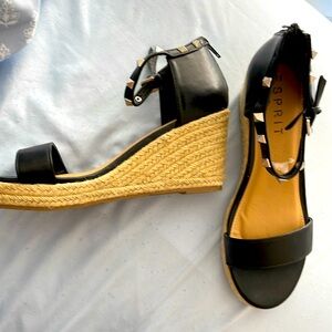 NWOT Esprit Wedge Sandals size 8 1/2. Black